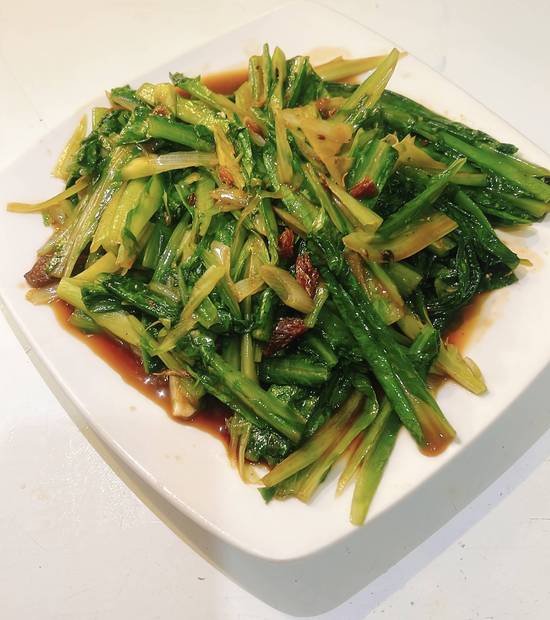 51. Sauteed Lotus Root Slices in Preserved Bean 豆豉鲮鱼油麦菜